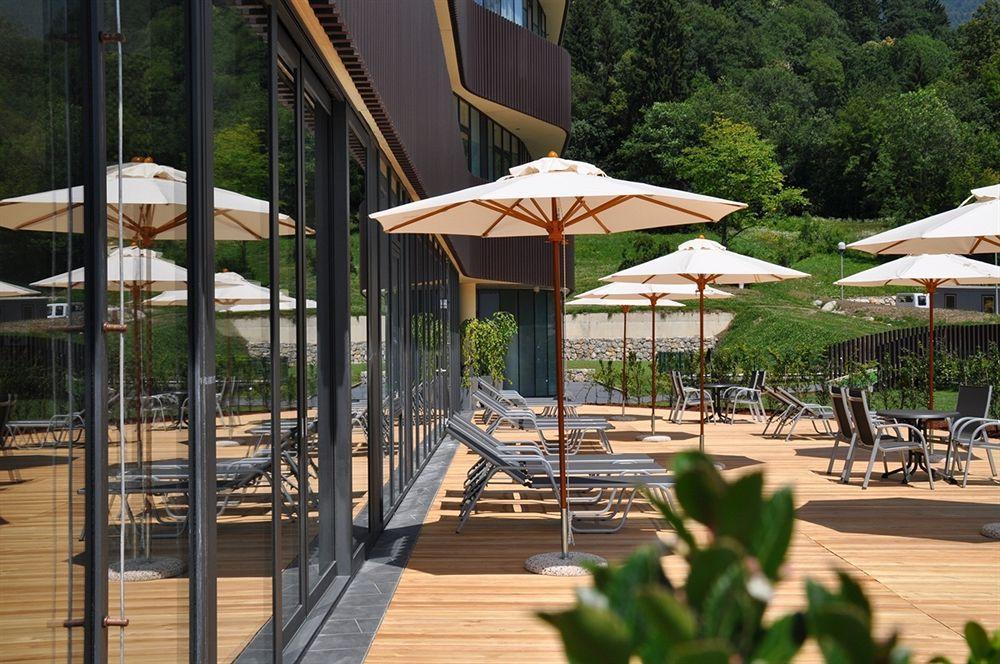 Lambergh Chateau & Hotel Dvorska Vas Luaran gambar